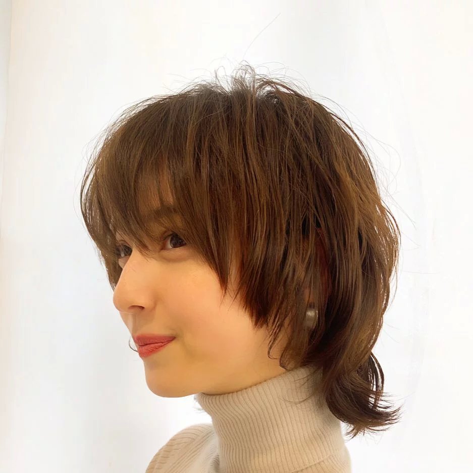 日本女星都在剪的冬季时尚层次发型|户田惠梨香|狼尾|佐佐木希_新浪新闻