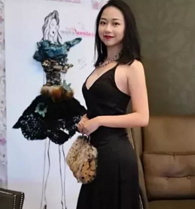 中的凌美雪长大了,女大十八变,22岁美成了性感女神|凌美雪|黄安仪|凌