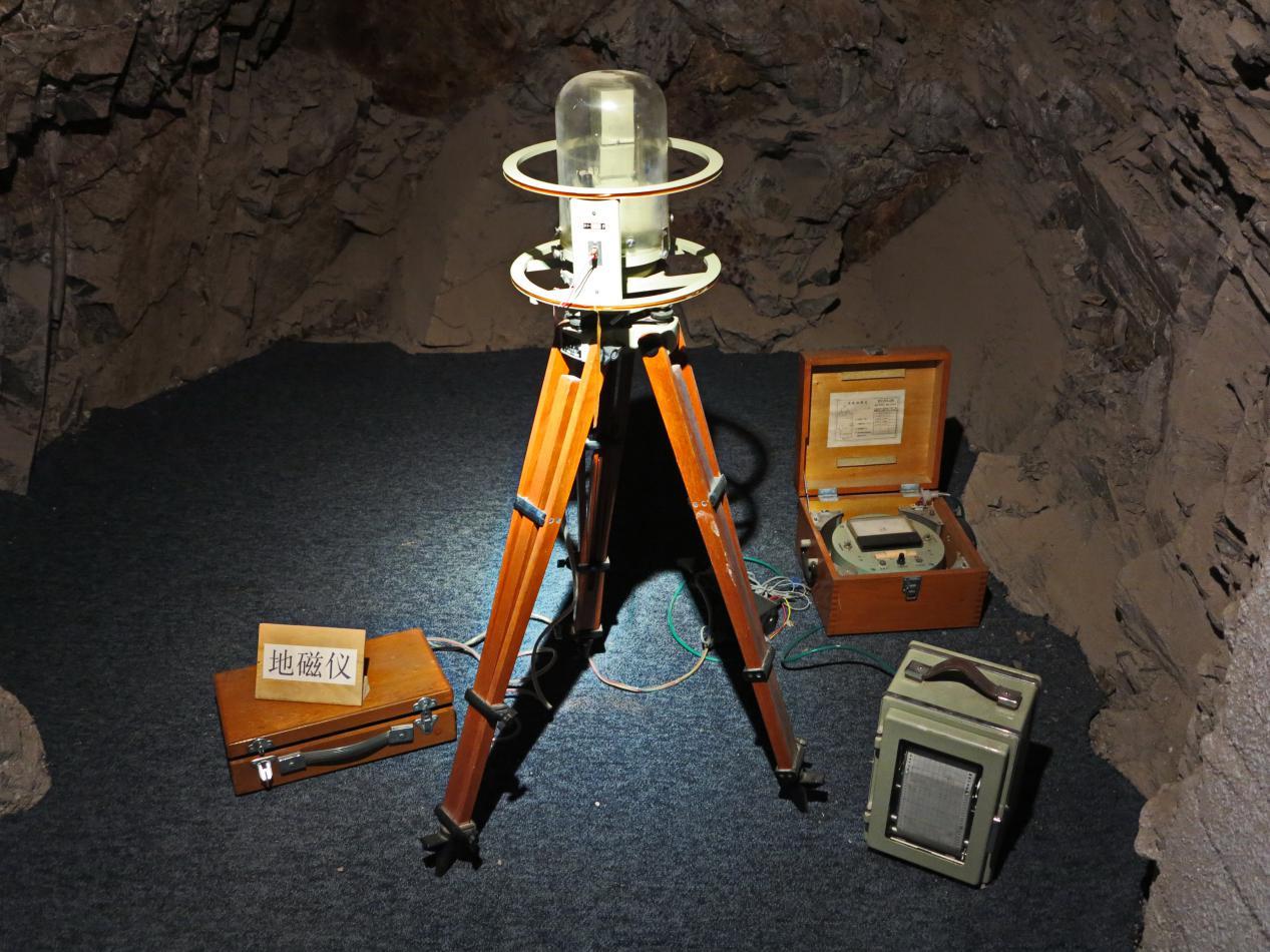 带你走进"躲藏"在防空洞里的兰州地震博物馆