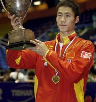 乒乓往事!王励勤世乒赛3次男单夺冠,缺一枚奥运单打冠军留遗憾|王励勤|男单|世乒赛|铜牌|冠军_新浪新闻