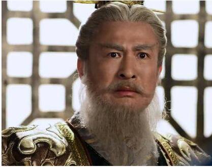 隋朝开国功臣杨林想收秦琼做义子,封为十三太保