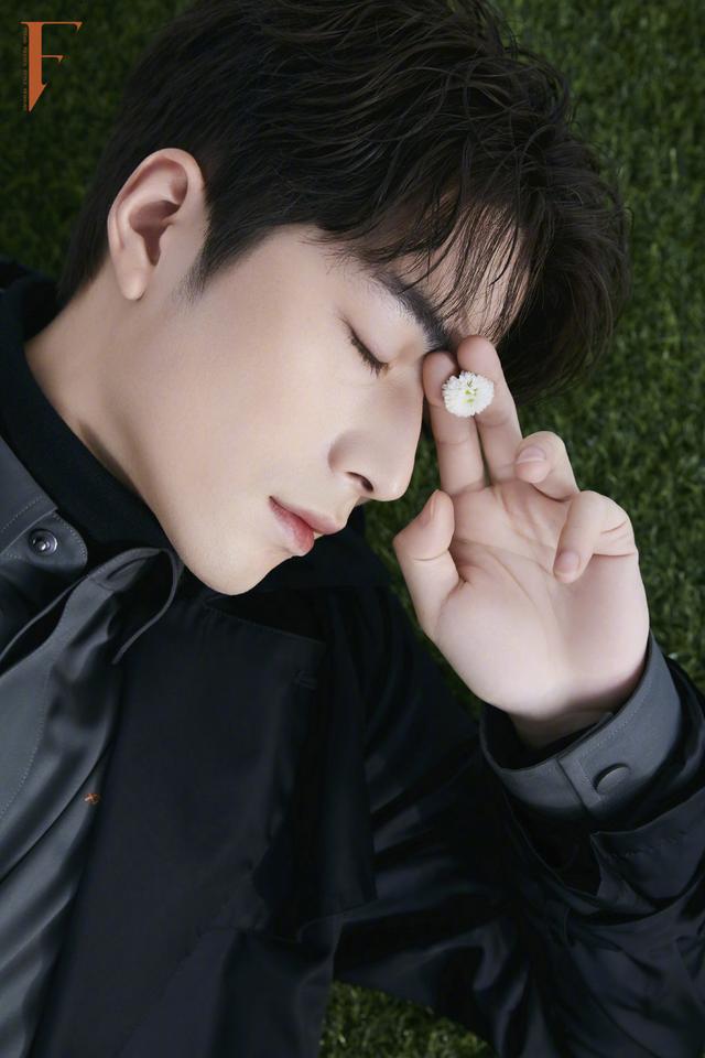 陈学冬喜欢带刺的玫瑰妆,这不是毁容吗?