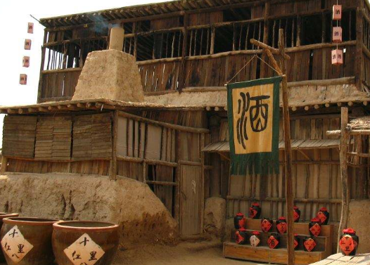 清朝假酒案:酿酒师在酒中掺一物,结果成毒酒,婚宴上毒死37人!