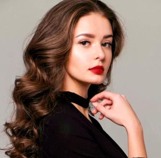 2019俄罗斯小姐冠军艾琳娜桑科长得就像真人版芭比娃娃,美得惊艳|阿