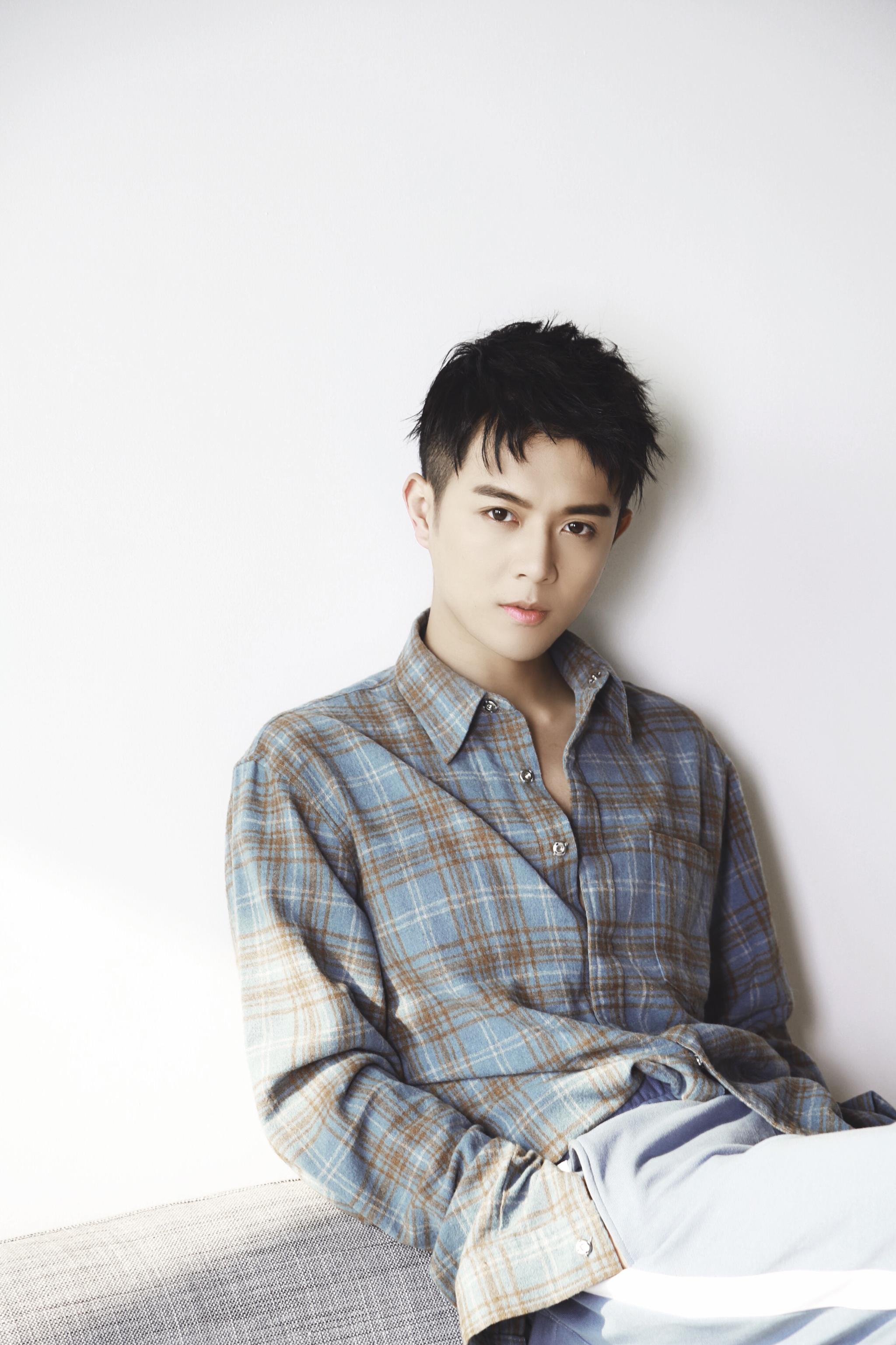 徐嘉苇新歌《挥霍》首发 与听众诉说内心世界