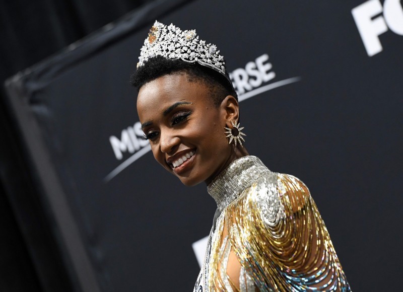 2019年环球小姐出炉!南非黑人佳丽摘后冠