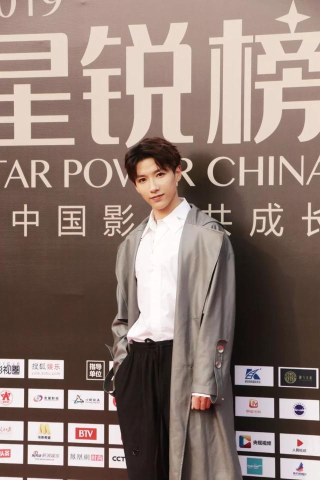 贾征宇亮相2019中国星锐榜 敬畏真诚自信笃定