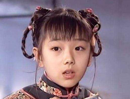 正文       小编小时候在看还珠格格的时候,就觉得小鸽子这个女孩很有
