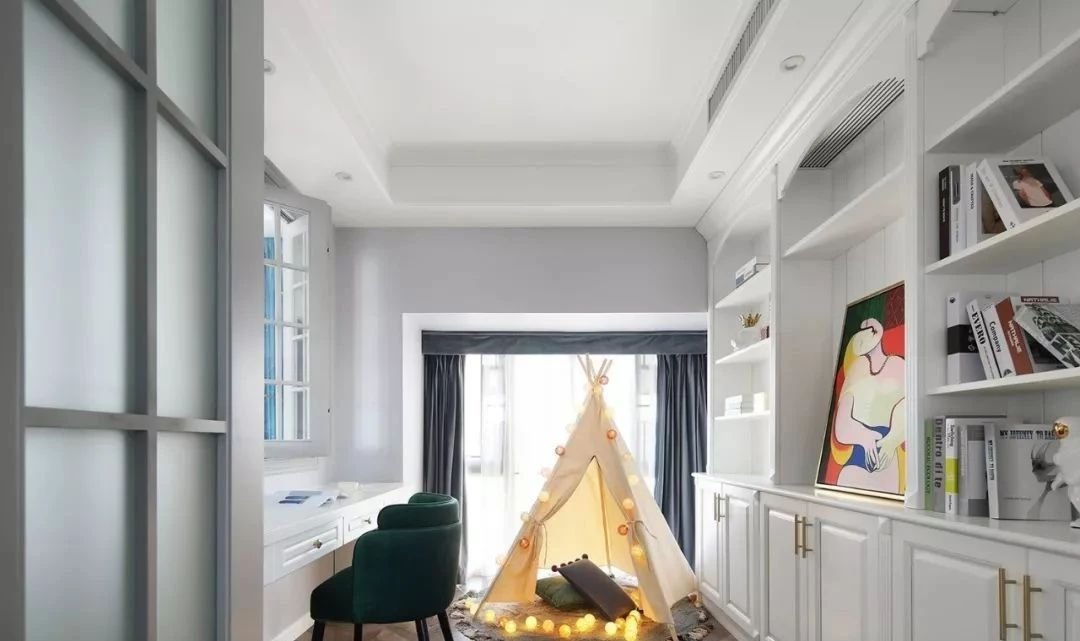 120㎡现代主义风格装修在沙发墙上“开”窗有爱有趣的家