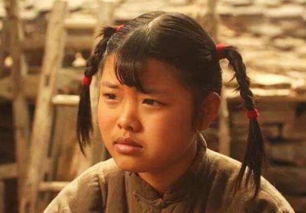 她是《小兵张嘎》英子,也是《武林外传》莫小贝,如今美到认不出