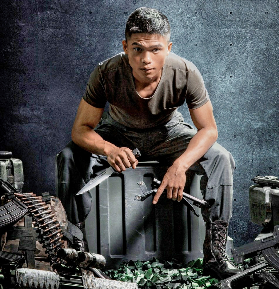 庄小龙晒健身餐,秀肌肉照,网友:一顿8个鸡蛋,班长这么能吃?