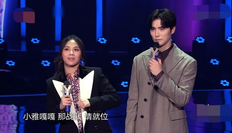 《我们的歌》:阿云嘎和蔡健雅舞台表演失误,观众差点笑哭了