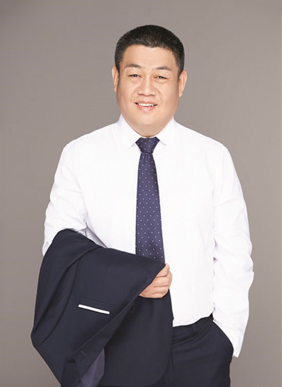 纵横轻奢市场的金妮尔珠宝——访本色k金时尚先行者周忠代先生