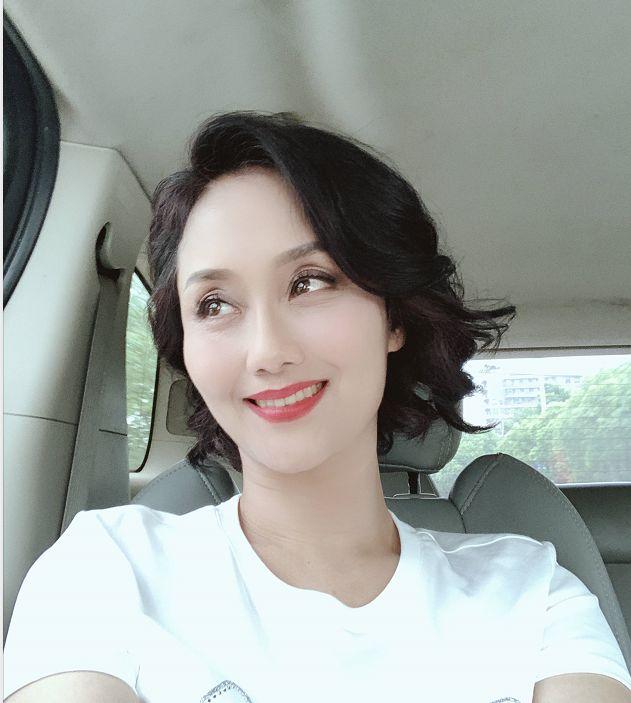 51岁李颖:女儿是奥运会冠军,丈夫是富豪,这样的人生让人羡慕