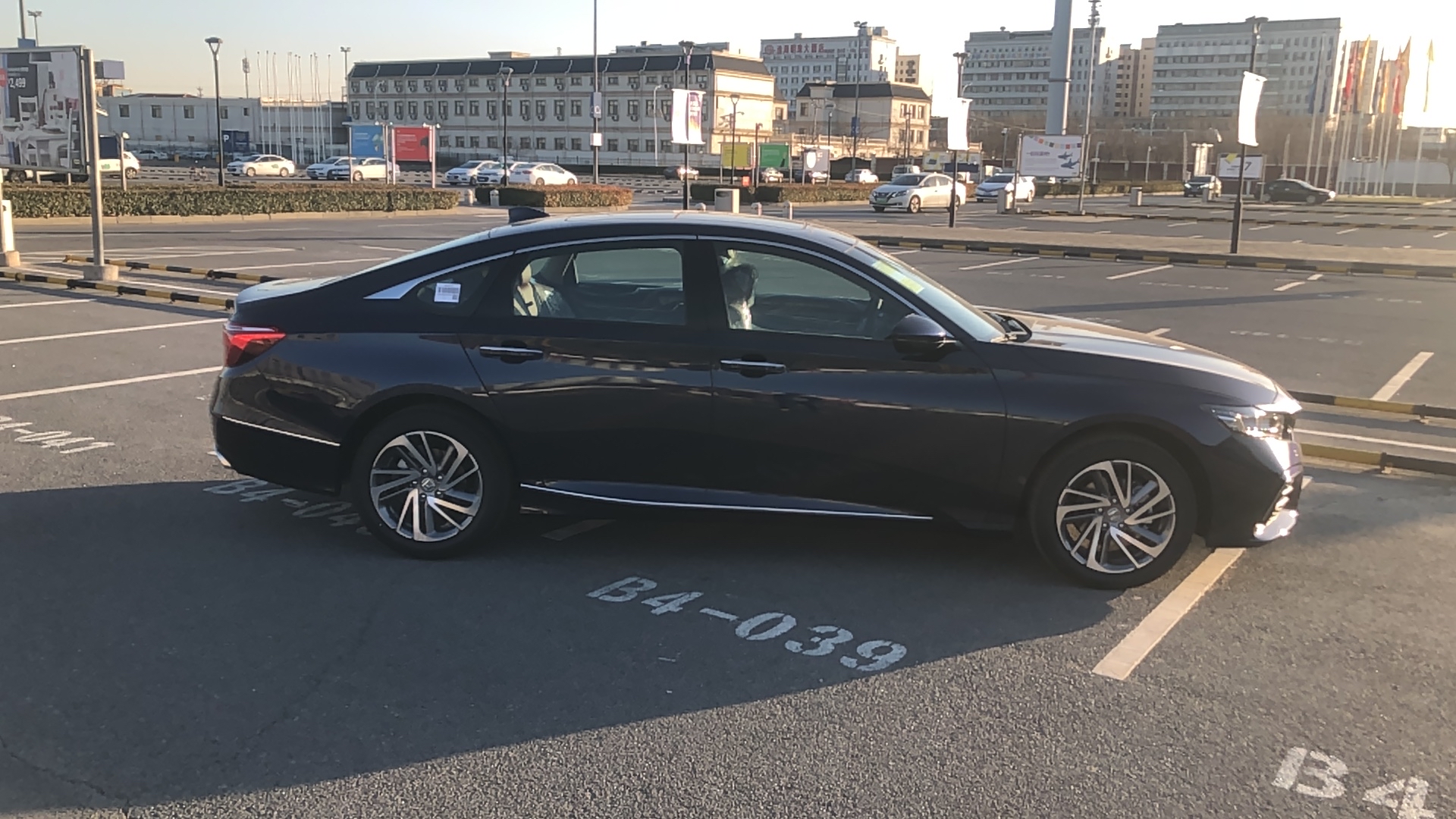 试驾东风本田inspire空间大到不行动力忒平顺