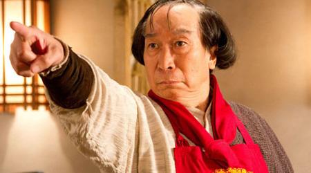 "不在巅峰的时候谄媚,也不在低谷的时候离开.