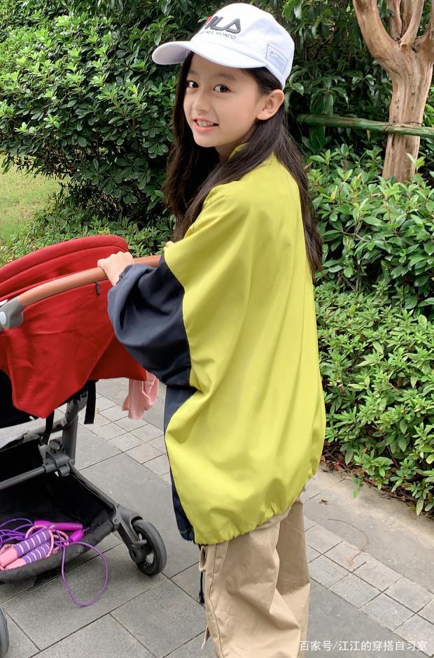 曾被王一博表白的女生现在成啥样才9岁就会穿香橙袜秀腿酸了