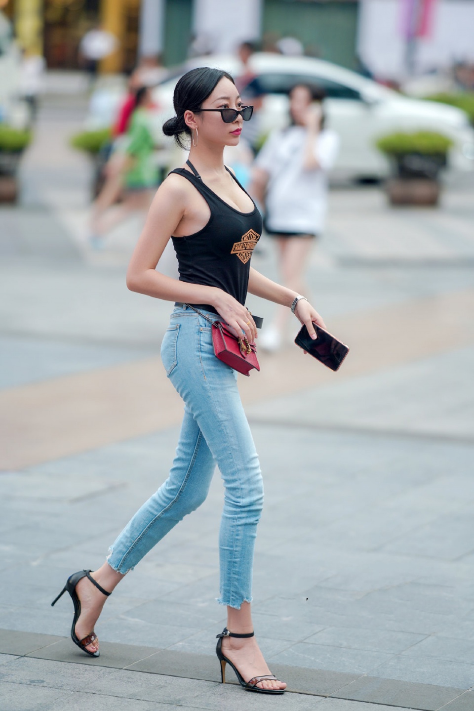 想要拥有大长腿还不简单?选对了高跟鞋,满足你所有时尚要求