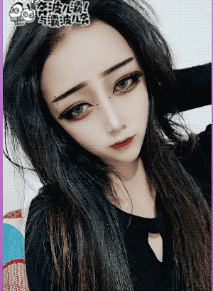 像一把匕首   刺向我的心脏   是心绞痛的感觉               有些眉