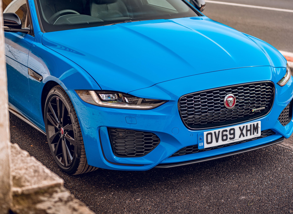 捷豹xe限量版官图发布,只有200辆,35.45万起售