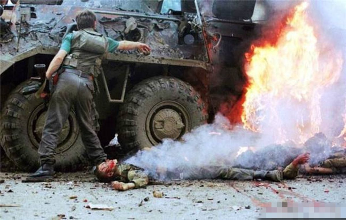 12月11日第1次车臣战争爆发1994年俄军损失5万人靠狂轰滥炸获胜