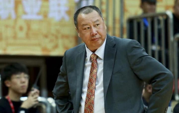 吴庆龙:球员确实顶住了压力,下半场以守带攻扭转了局面