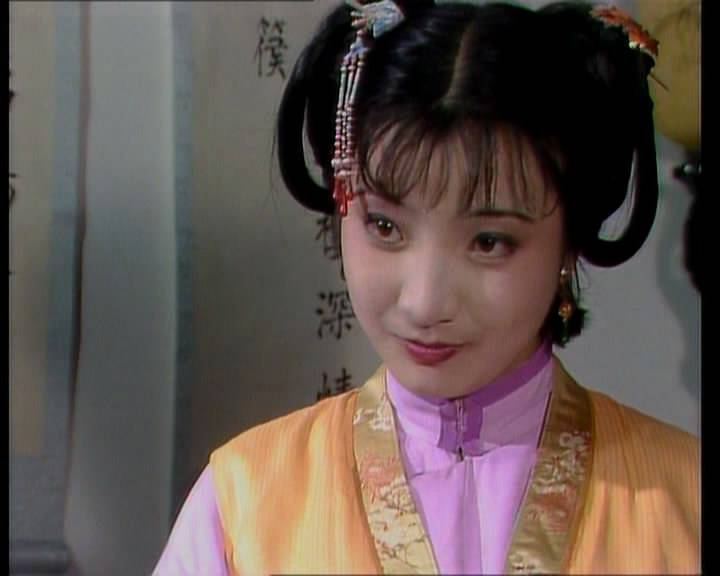 《红楼梦》莺儿是薛家人,为什么敢折贾家的花柳送人?