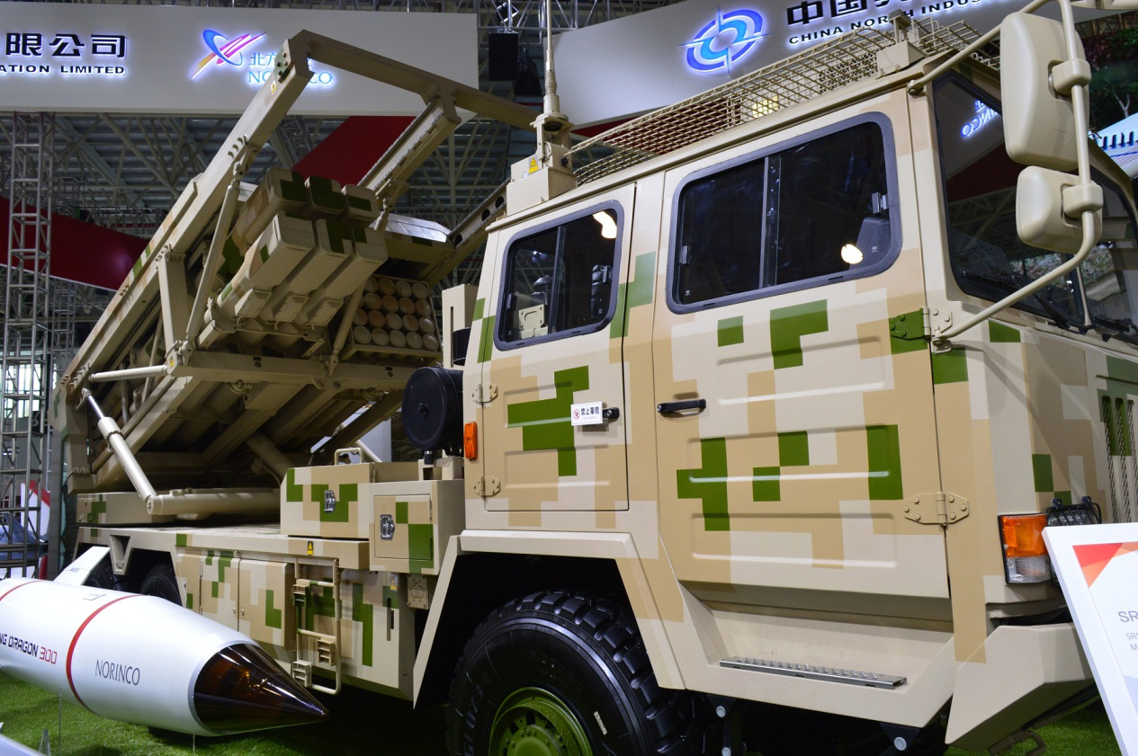 还有一种以猛士高机动车为载具的轻型火箭炮