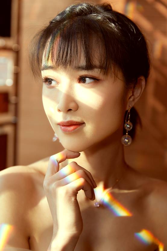 奚望荣获第二十六届华鼎奖全国十佳观众最喜爱电视演员