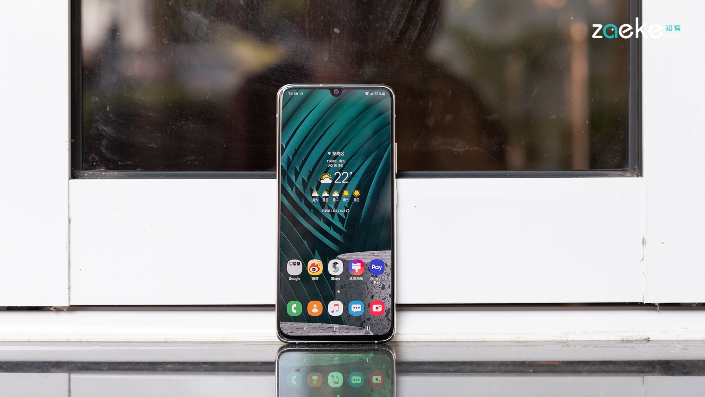 三星galaxy a90 5g玩了手"减法",换来了更亲民的印象__财经头条