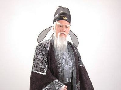 郭暧说他父亲不想当皇帝,并不是无中生有,以郭子仪在军中的威望,根本