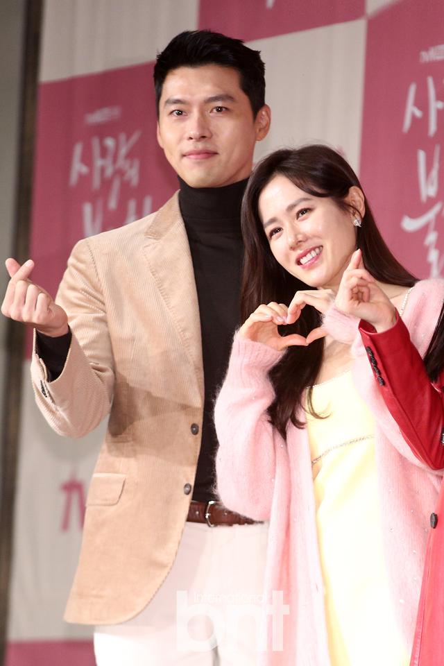 玄彬孙艺珍再合作新剧发布会正面回应绯闻私下关系很好