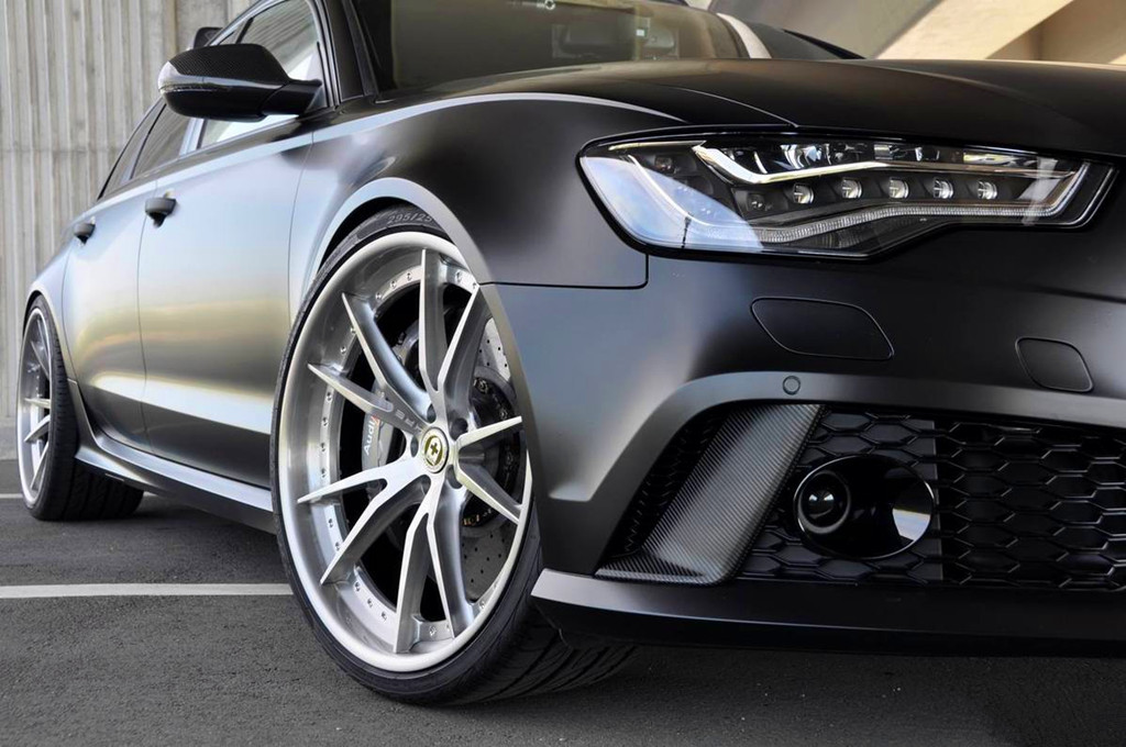 奥迪rs6换装哑光黑 秒变黑武士