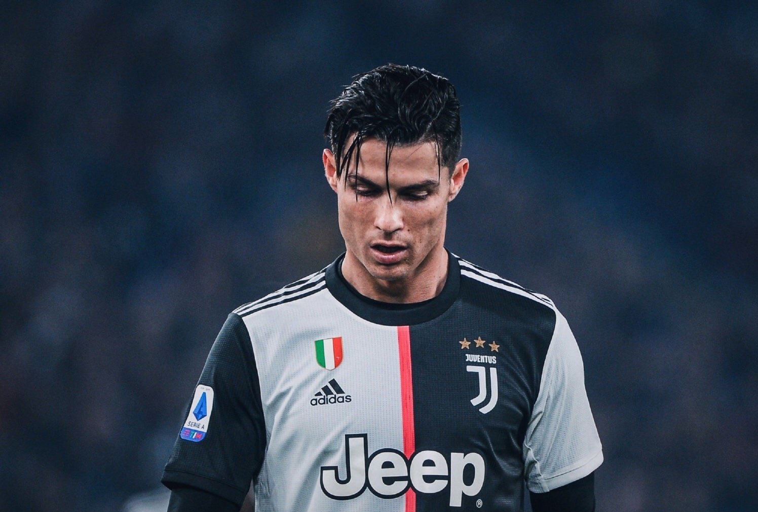 在2020年金球奖之争当中,c罗已经提前起步.