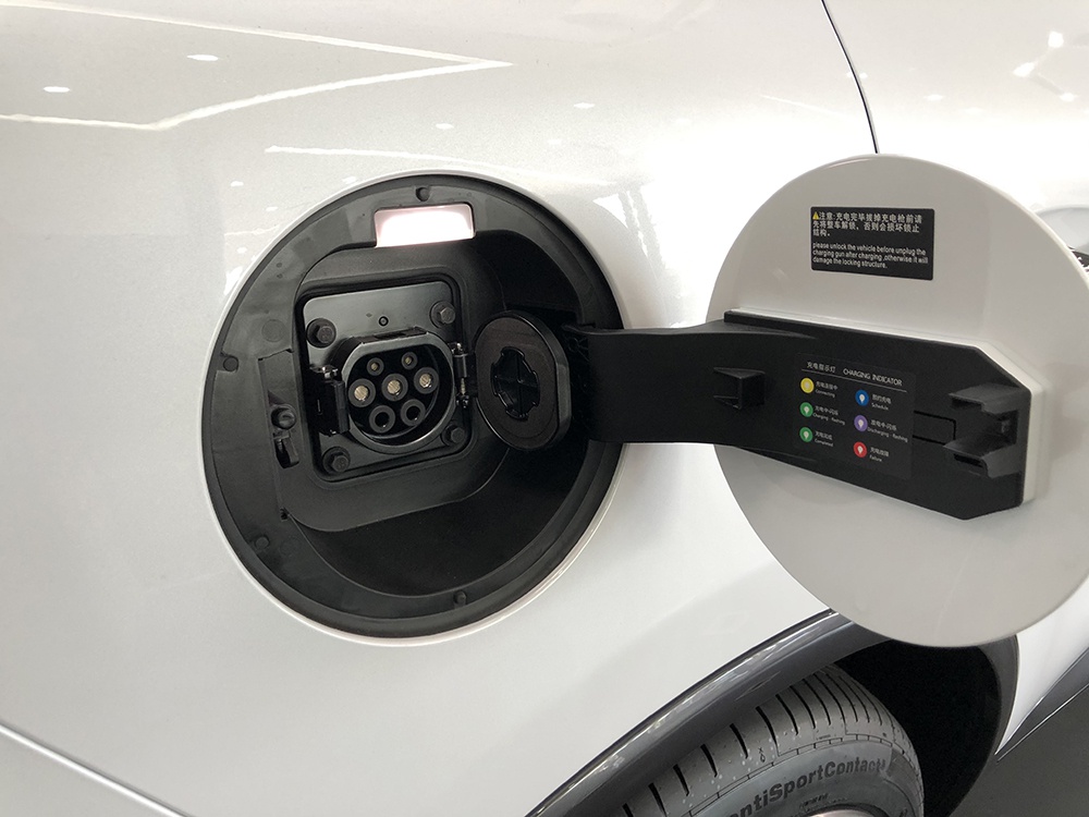 更具优雅气质 腾势x phev运动版实拍简评