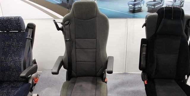 还搞不懂格拉默座椅为什么高端今天就把格拉默拆开给卡友看