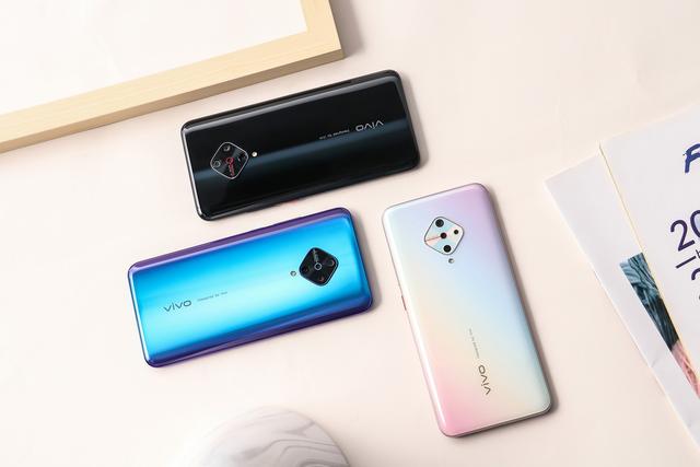 骁龙6654500mah后置四摄vivoy9s新机上手体验