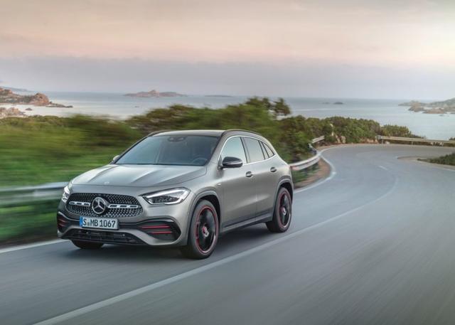 "有插电混合动力版 尺寸还更大" 全新一代奔驰gla正式亮相