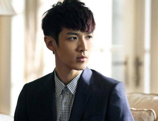 他曾是红极一时的小鲜肉,因吸毒被封杀,如今28岁复出还会火吗?