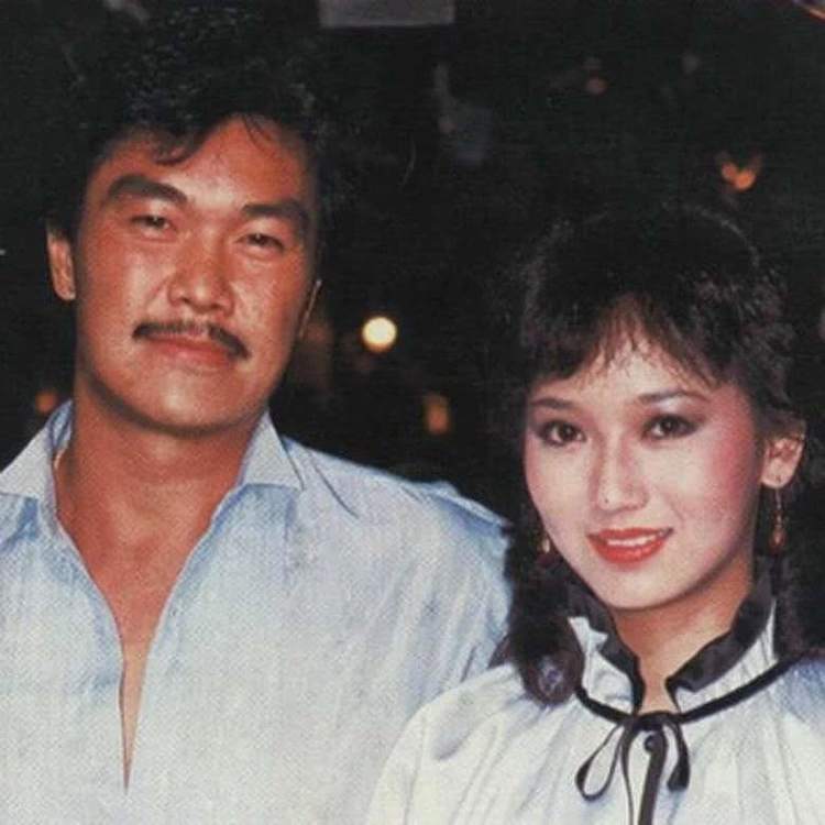 武术只是业余爱好,黄锦燊年轻时真正热爱的是化学.