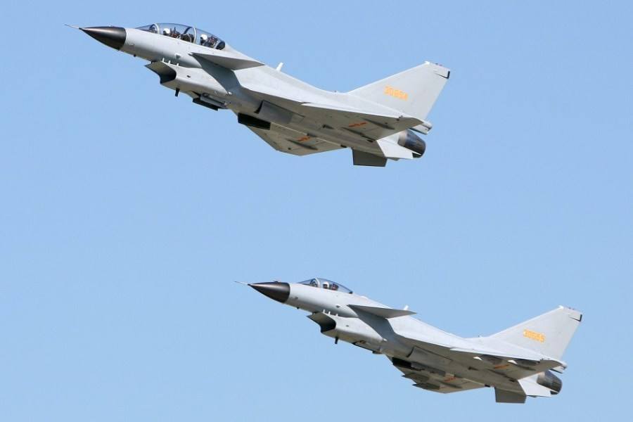 我国的歼10战斗机还有其他国家装备吗说实话性价比并不是很高