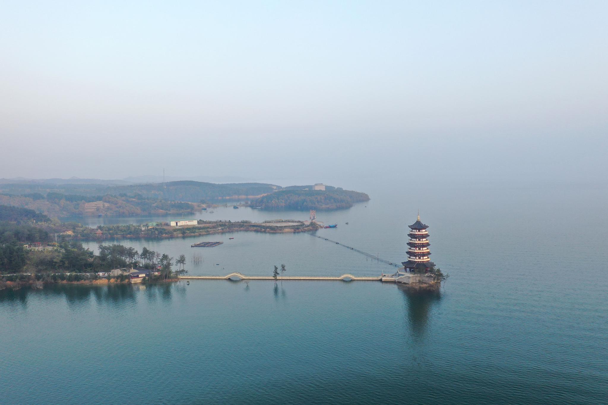 北京团城湖最终抵达终点历尽千里奔波来到广阔的华北平原从南方秀美的