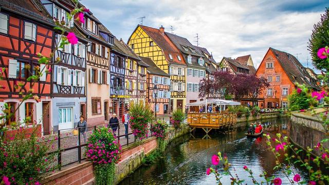 宫崎骏灵感来源地,糖果小屋真实存在的法国小镇,美到不用加滤镜