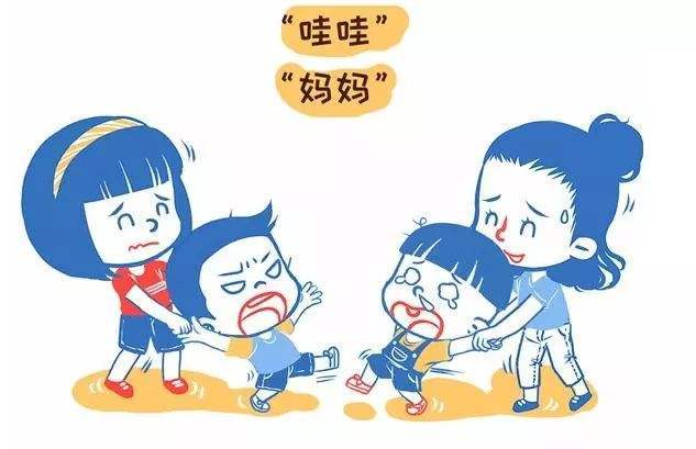儿子玩具被抢,爸爸鼓励抢回来,亲戚却不满:孩子玩玩怎么了?