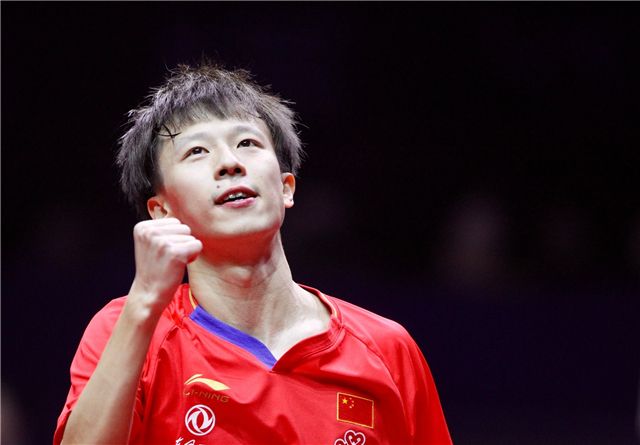 超级黑马霸气淘汰小魔王 女单头号种子1-4惨败