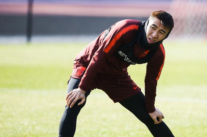 四人有望进首发,他的表现最值得期待|金敬道|国足|东亚杯_新浪新闻