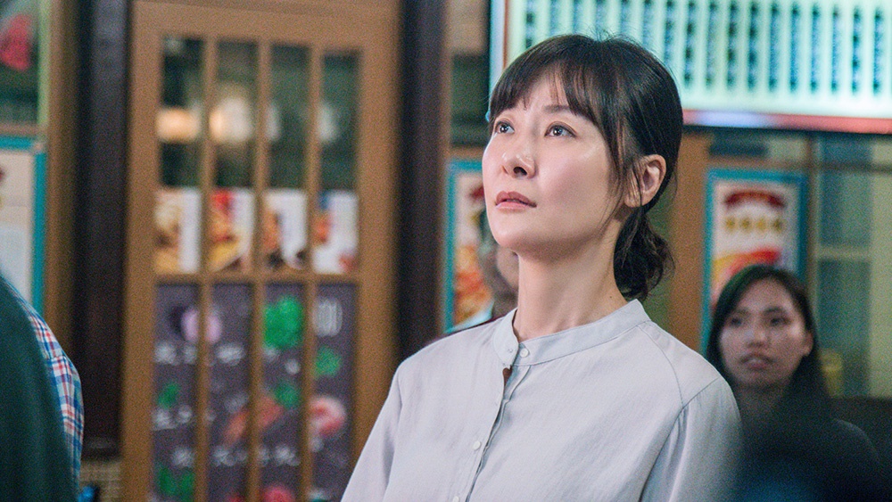 刘逢声执导,众多实力派演员出演的32集电视剧《澳门人家》正在cctv-1