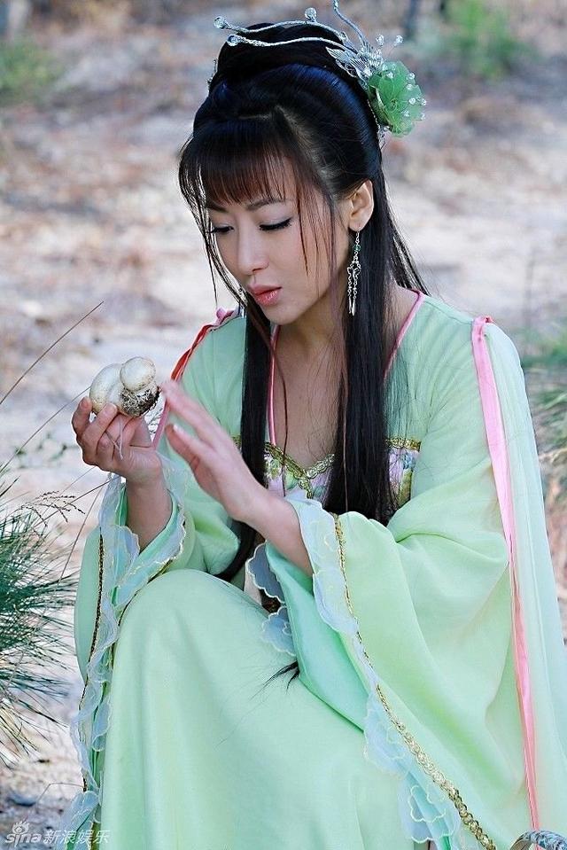 与蒋勤勤,金巧巧并称"北电三朵花"的古装女王,为什么一直不火