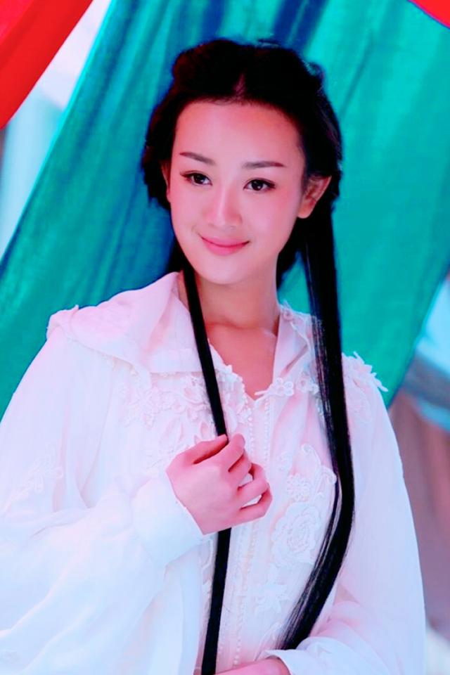 网友:通通得罪了化妆师|吴辰君|东方不败|叶童_新浪新闻