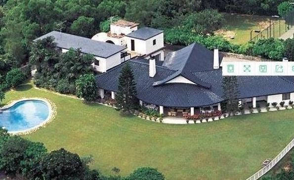 晒何鸿燊住的豪宅,几栋别墅集中在半山腰,周围都没有人敢靠近